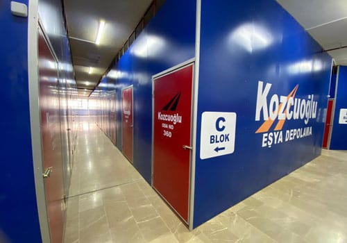 Ev eşyası depolama paketleme ve raf düzeni