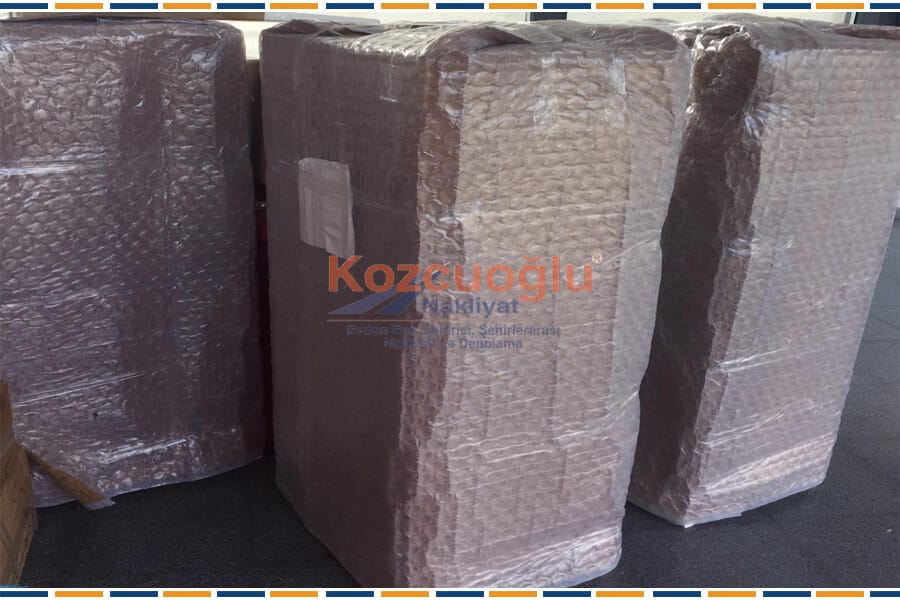 Ataköy Ev Taşıma ekibi paketleme